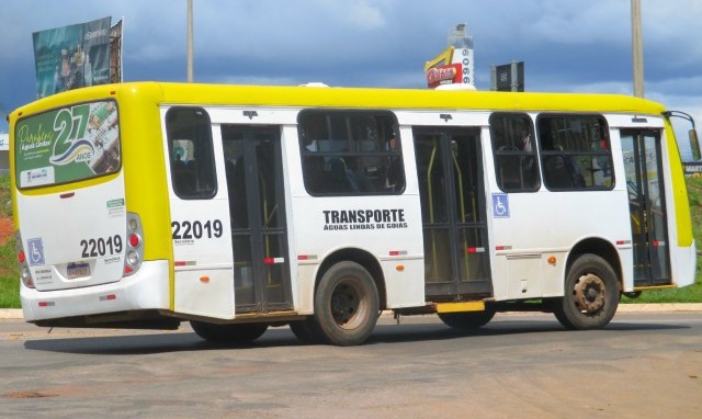 MORADORES DE AGUAS LINDAS RECLAMAM DO TRANPORTE PUBLICO MUNICIPAL
