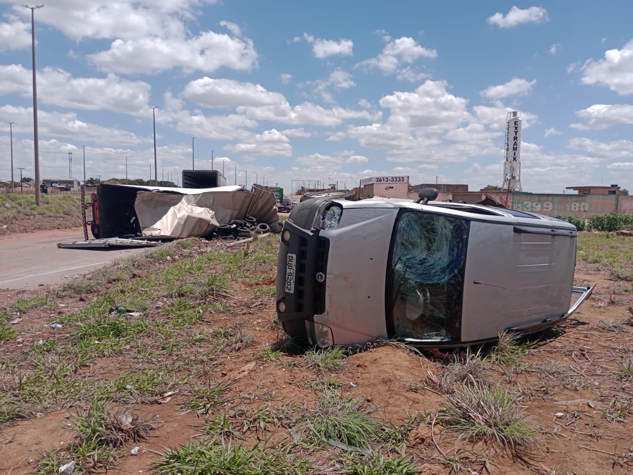 Acidente na BR-070 na manhã desta quinta-feira (23/10)